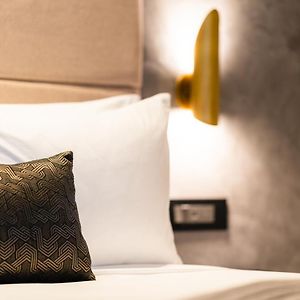 Executive Studio Suite